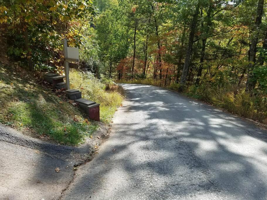 Little Cabin All To Yourself Sevierville Extérieur photo