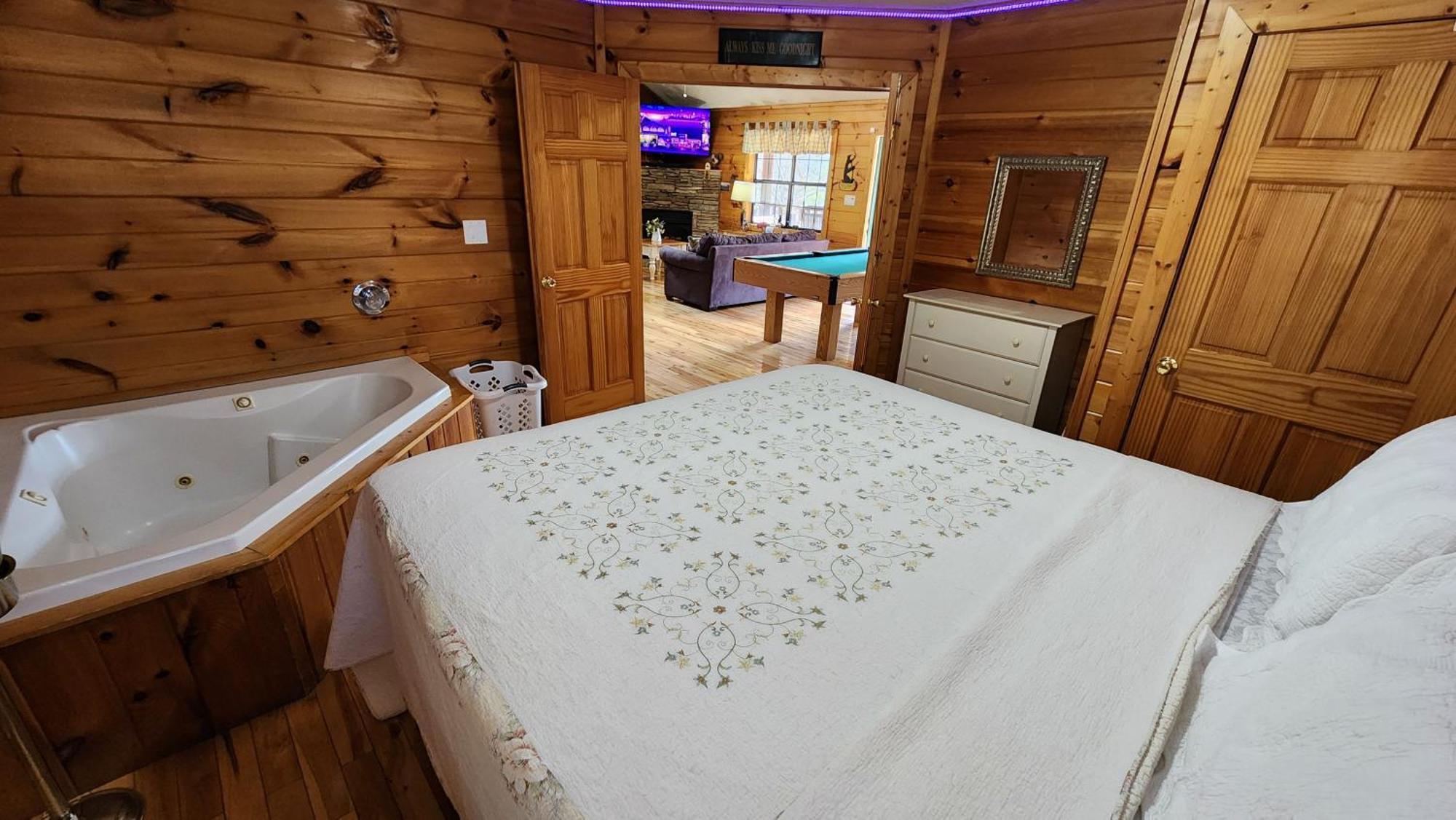 Little Cabin All To Yourself Sevierville Extérieur photo
